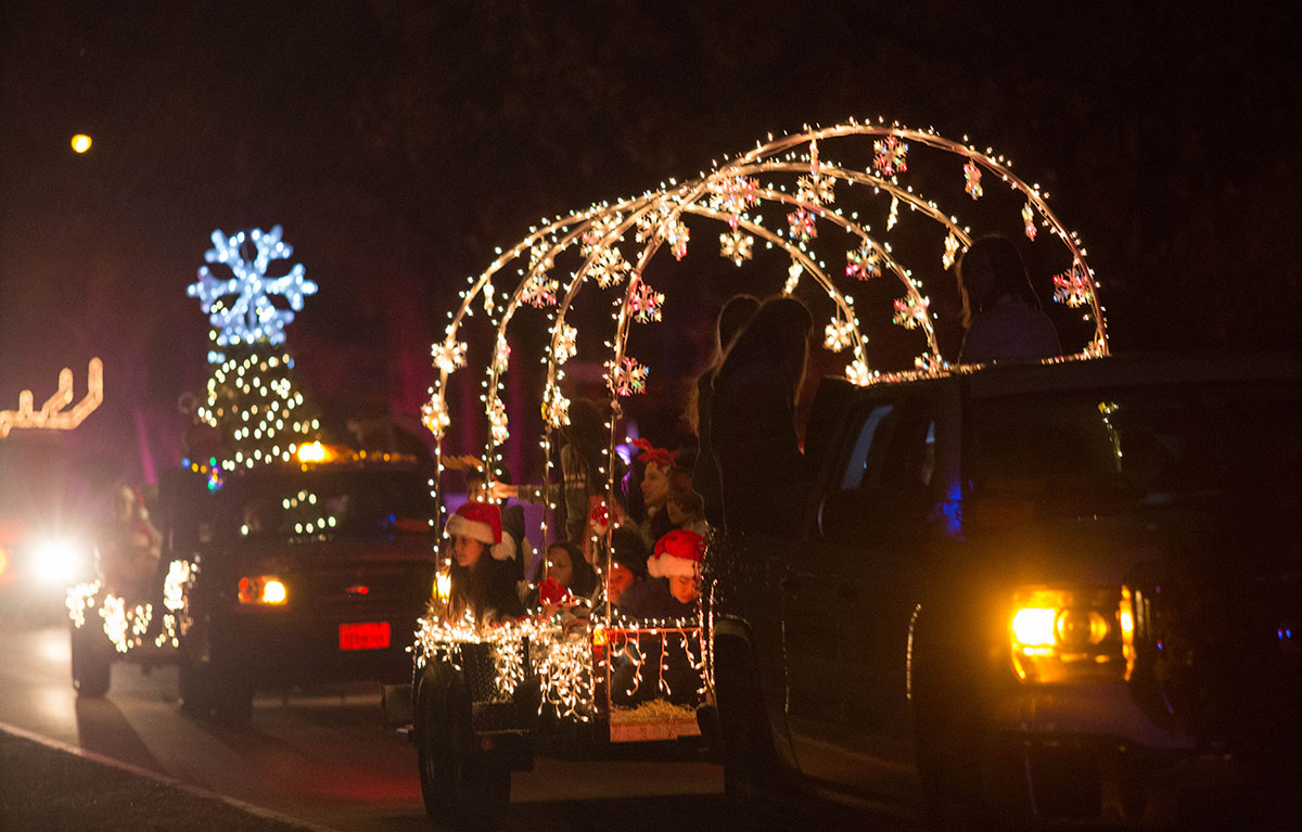 City of Bunker Hill's Twinkle Light Parade The Buzz Magazines