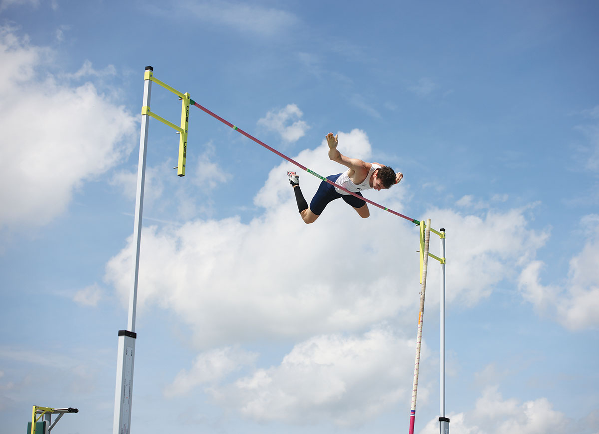 Olympic Men's Pole Vault — Mondo Scares His World Record - Track