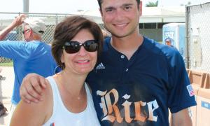 Kirby Taylor, Gina Taylor