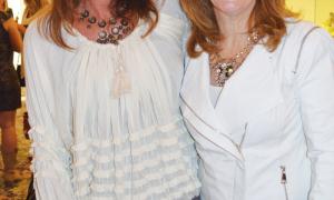 Dede Phillips, Melanie Cizik