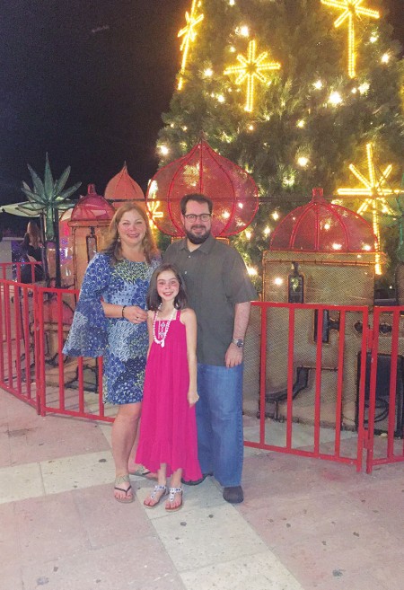 Gisselle, Eduardo and daughter Elena Matta Gisselle, Eduardo and daughter Elena Matta