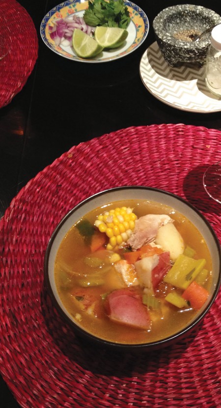 Caldo de Pollo