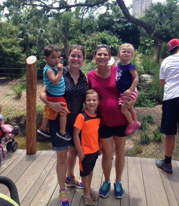 Kelly Robleas and her family at the Houston Zoo
