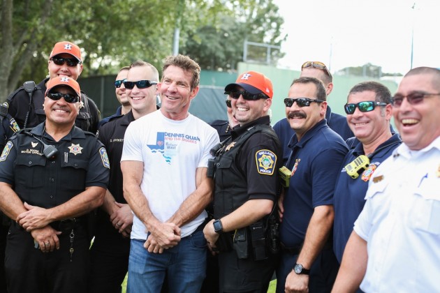 Dennis Quaid with Bellaire first responders