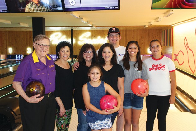 Larry Finger, Arlene Nathan, Nicole Gibson, Natalie Reichman, Evan Gibson (in back), Sydney Reichman, Eliya Gibson, and Sadie Reichman