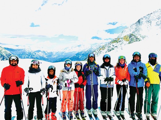 Raj, Sruba De, Asher, and Siona Guharoy, Ozzie Bloom, Kai Guharoy, Oliver, Sara, Jeff and Owen Bloom