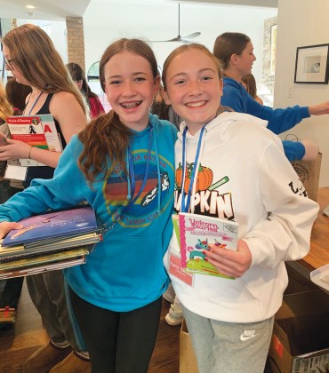 Sydney DeFrehn, Zara Alousi