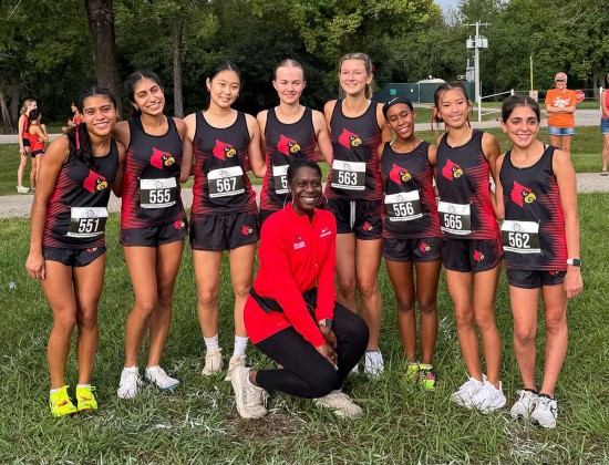 Bellaire's Varsity Girls cross country team