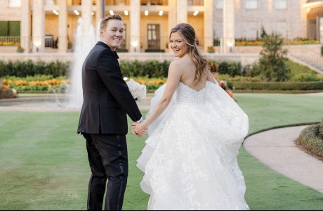 Madi Goeringer, Chris Simon