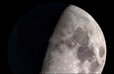 Observe the Moon 