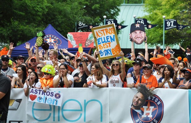 Ellen DeGeneres Gives Away Tickets, Rallies Astros Fans at The University  of Houston – Houston Public Media