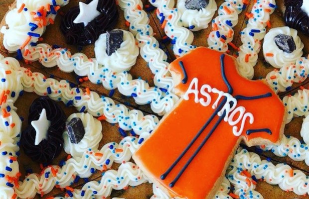 Houston Astros Birthday Cake  Houston astros birthday party, Baseball  birthday cakes, Baseball birthday party