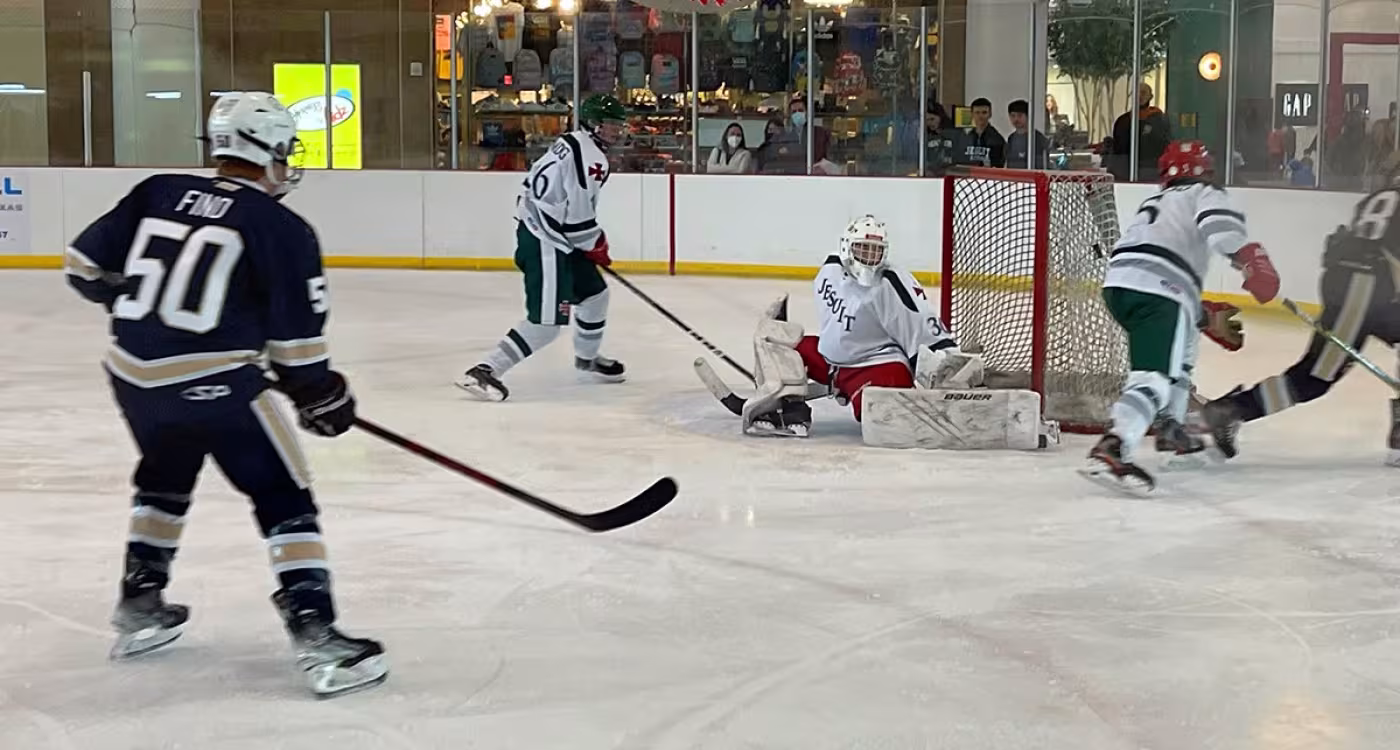 Strake Jesuit goalie