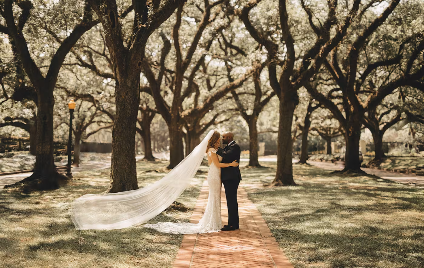 Meredith Clark, Aaron Taylor