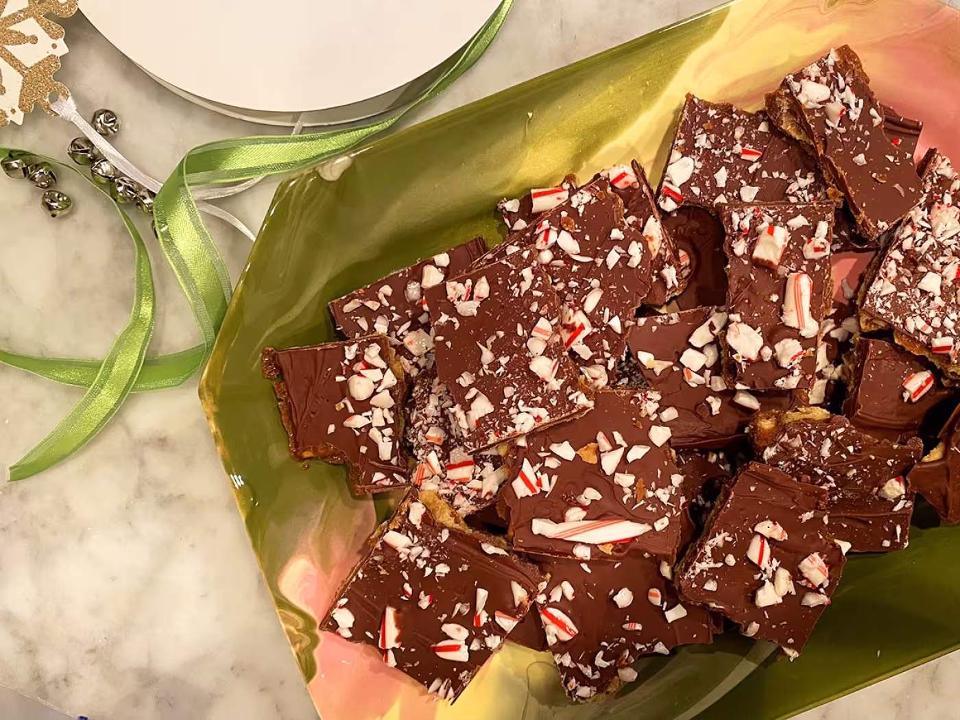 Peppermint Toffee Cracker Crack
