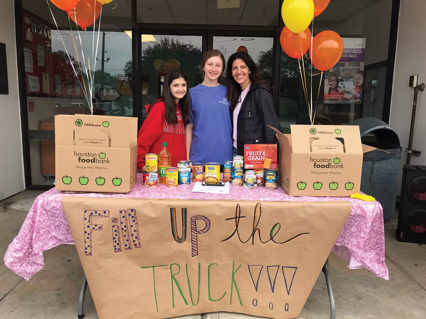 Hannah McCormack, Lizzy Suter, Jenny Suter