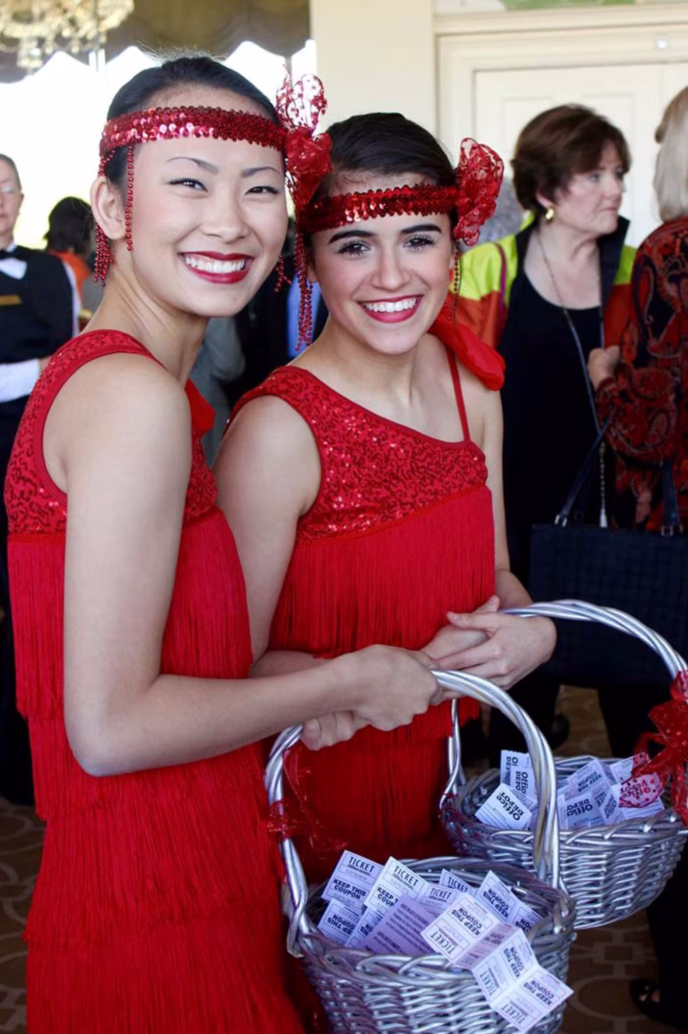 Adele Caron, Erin Hollaman