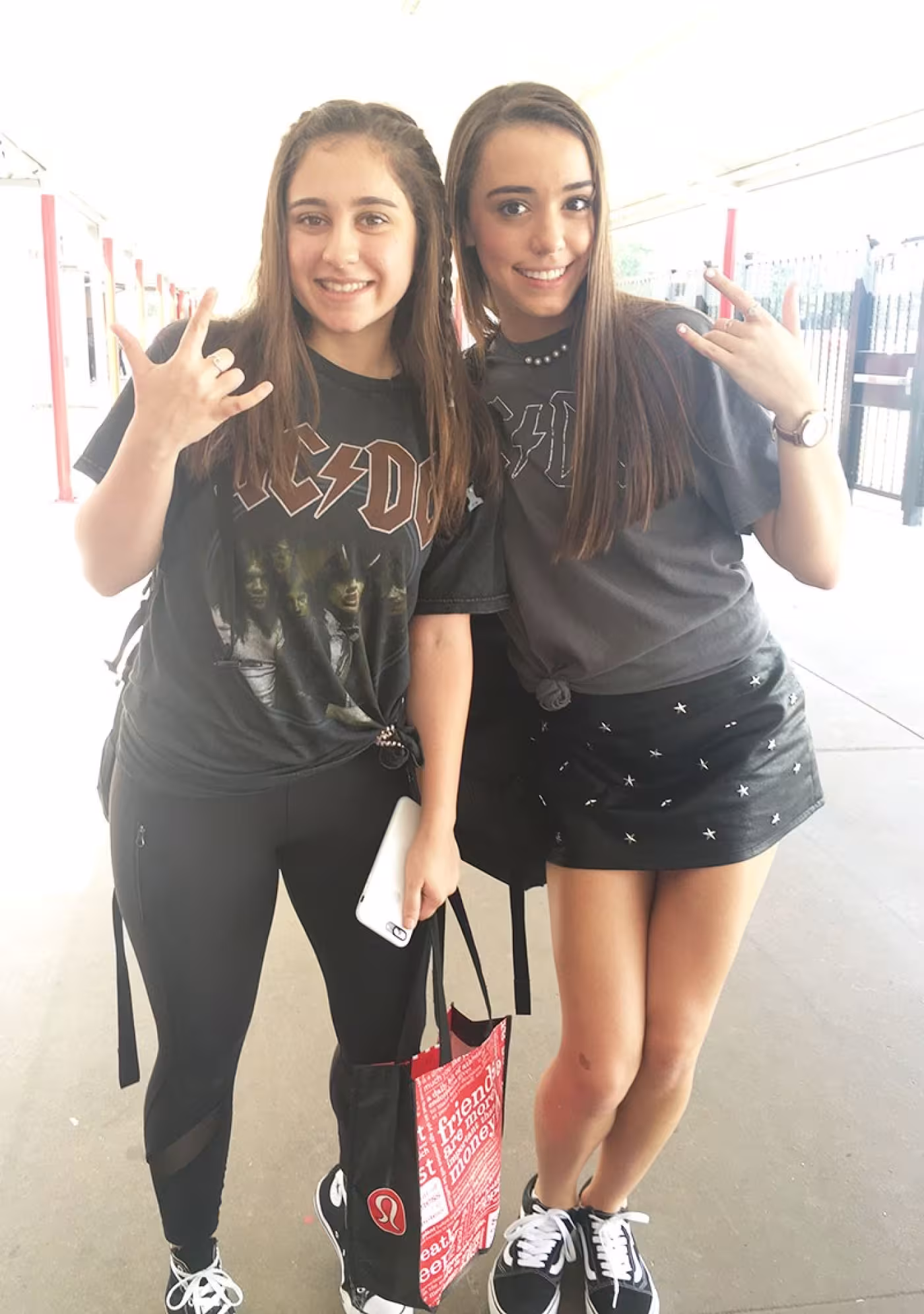 Kimia Samiee, Elisa Irish