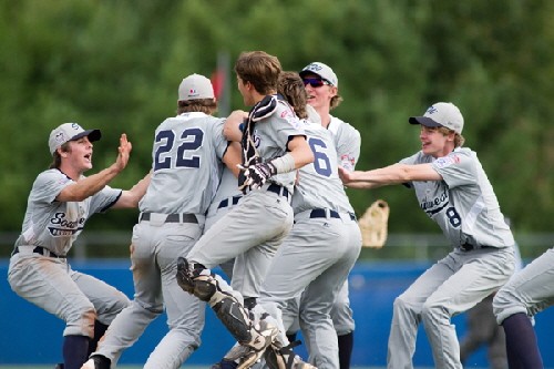 (From left) Aaron Cranfield, Carson Maxwell, Turner Gauntt, Andrew Hoffman, John Doxakis, and Jared Burch. (Photo source: Official Website of the Senior League World Series.)