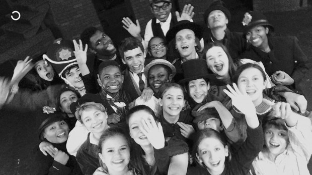 Cast and crew of Oliver selfie