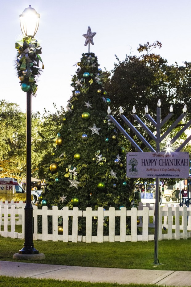 The festive entrance of Holiday in the Park.