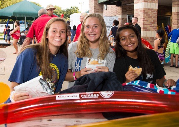 Madelyn Smith, Abigail Shelby, Natalie Guandique