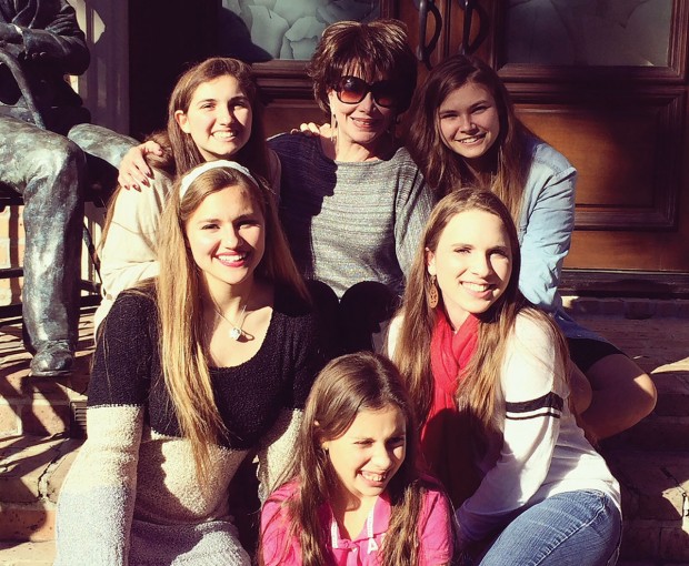 Catie Asarch, Cissie Rauch Kaplan, Allison Asarch, Lindsey Payne, Shelby Casper, Natalie Casper Catie Asarch, Cissie Rauch Kaplan, Allison Asarch, Lindsey Payne, Shelby Casper, Natalie Casper
