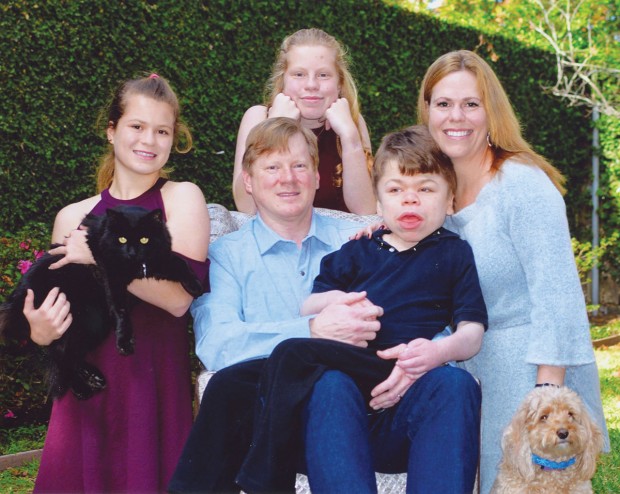 Jake Hampton, Natalie Hampton, Nicole Hampton, Monica Hampton, Wallis Hampton Jake Hampton, Natalie Hampton, Nicole Hampton, Monica Hampton, Wallis Hampton