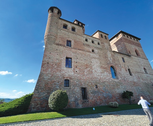 Castello Grinzane Cavour