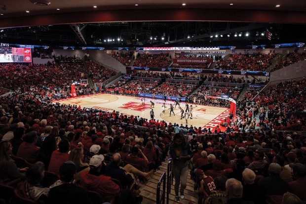 Record-breaking crowds Record-breaking crowds