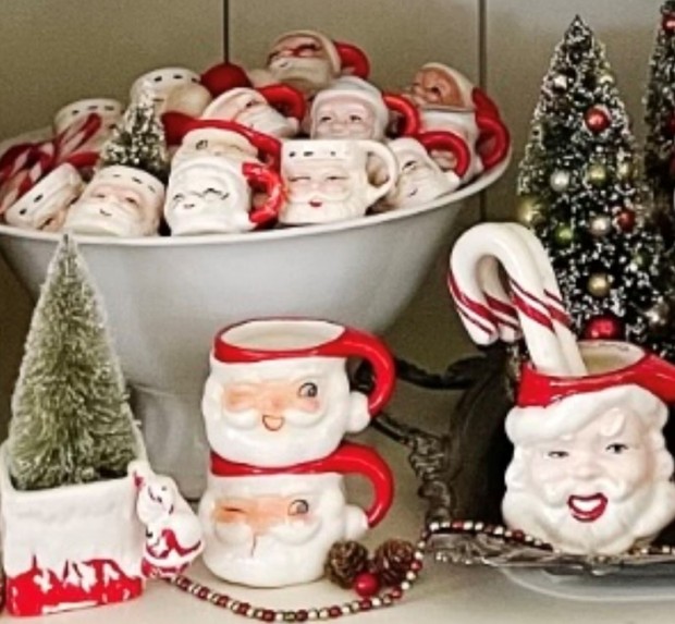 Santa mugs