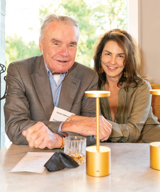 Gordon Bethune, Jessica Rossman