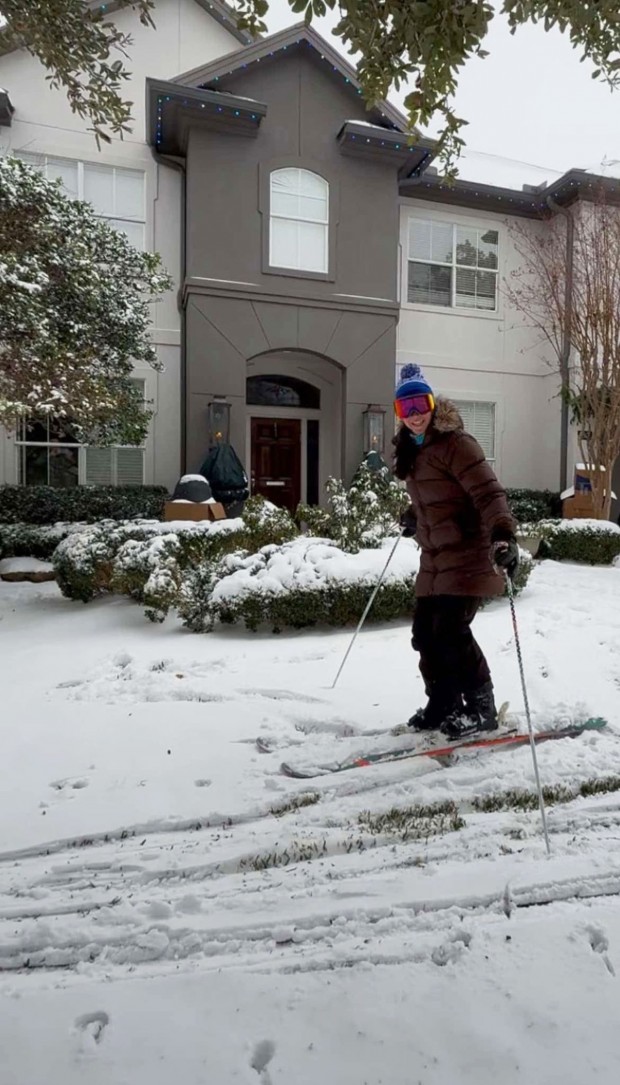 Dr. Jennifer Taylor skiing