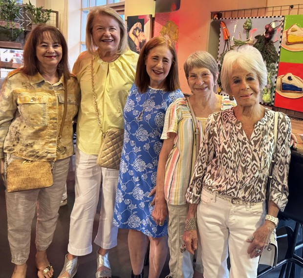 Jill Reichman, Becky Katz, artist Diane Gelman, Robin Beerman, and Elaine Roufa Jill Reichman, Becky Katz, artist Diane Gelman, Robin Beerman, and Elaine Roufa