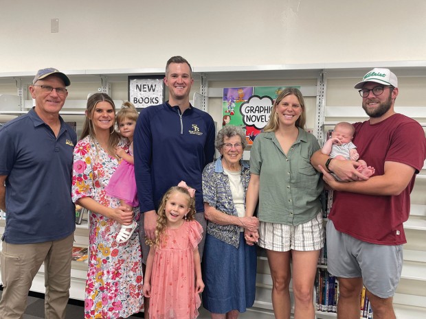 Larry Forney, Virgina Forney Brown, Mabel and Sage Brown, Brian Brown, Susan Forney, Margot Forney Anderson, Eric Anderson, Oliver Anderson Larry Forney, Virgina Forney Brown, Mabel and Sage Brown, Brian Brown, Susan Forney, Margot Forney Anderson, Eric Anderson, Oliver Anderson