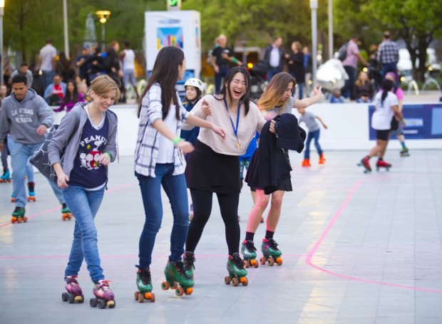 Avenida Houston presents The Rink: Rolling at Discovery Green