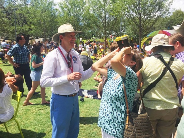 solar eclipse viewing