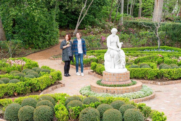 Bayou Bend Sip & Stroll: Spring Fling Bayou Bend Sip & Stroll: Spring Fling