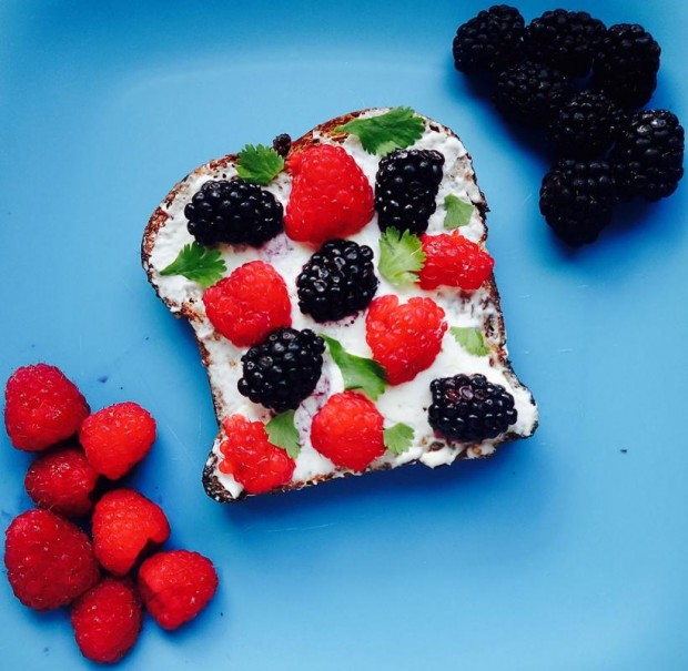 Berries and Cream Cheese Toast