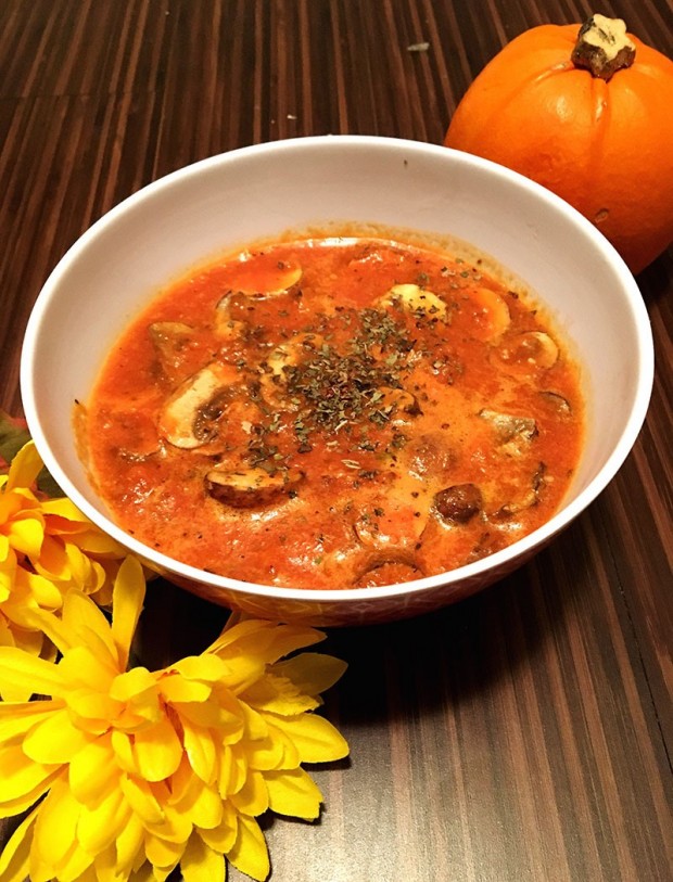 Blender Tomato Turmeric Soup