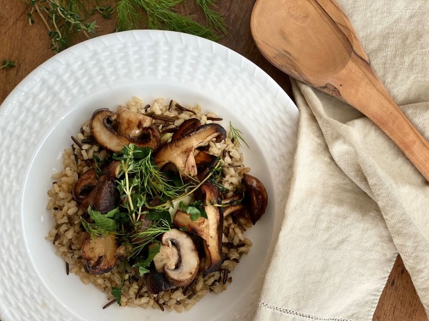 Steakhouse Mushrooms and Wild Rice | The Buzz Magazines