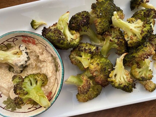 Broccoli and tahini dip