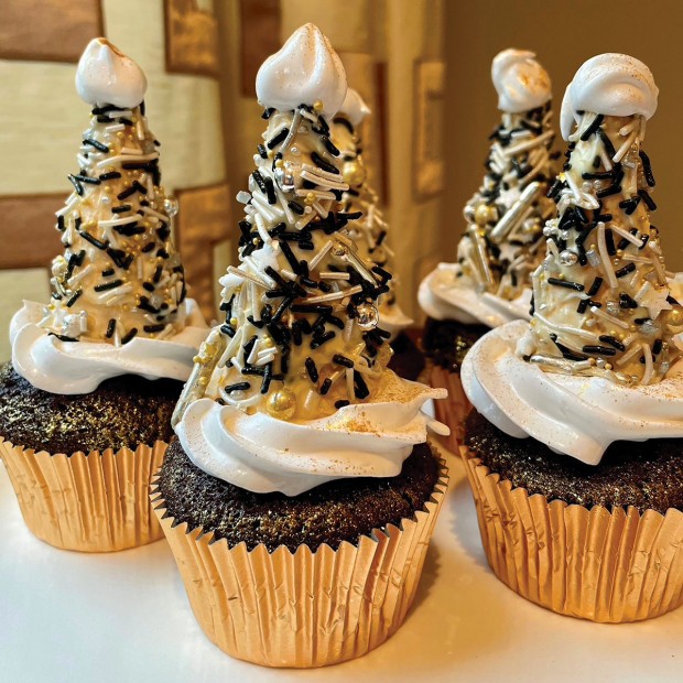 New Year's Eve Celebration Cupcakes