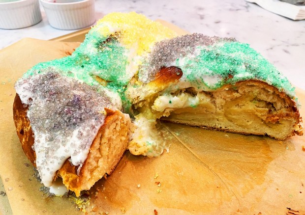 King Cake with Cream Cheese Dough