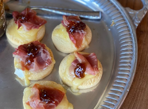 Ayesha Curry’s Brie and Prosciutto Shortbread