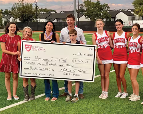 St. Thomas High School (STH) cheerleaders