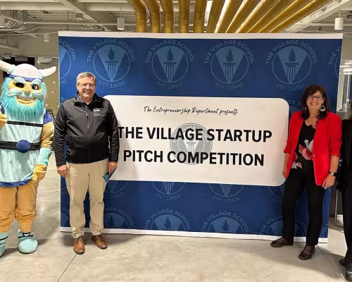 Bill Delbrugge, Patricia Elliston, Andrea Sealy