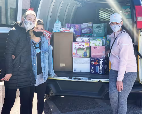 Lori Knop, Kim Kanaly, Lexi Dunson