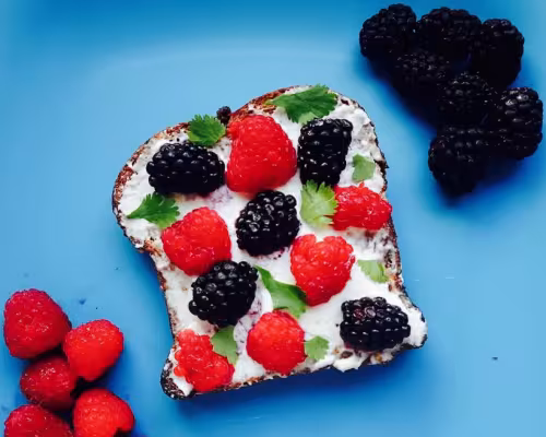Berries and Cream Cheese Toast