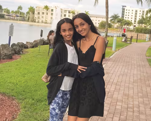 Aria Parikh, Tulsi Parikh